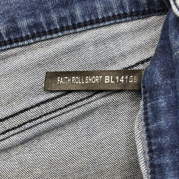 Buffalo David Bitton Faith Roll Shorts Mid Rise Size 28 - Picture 10 of 16